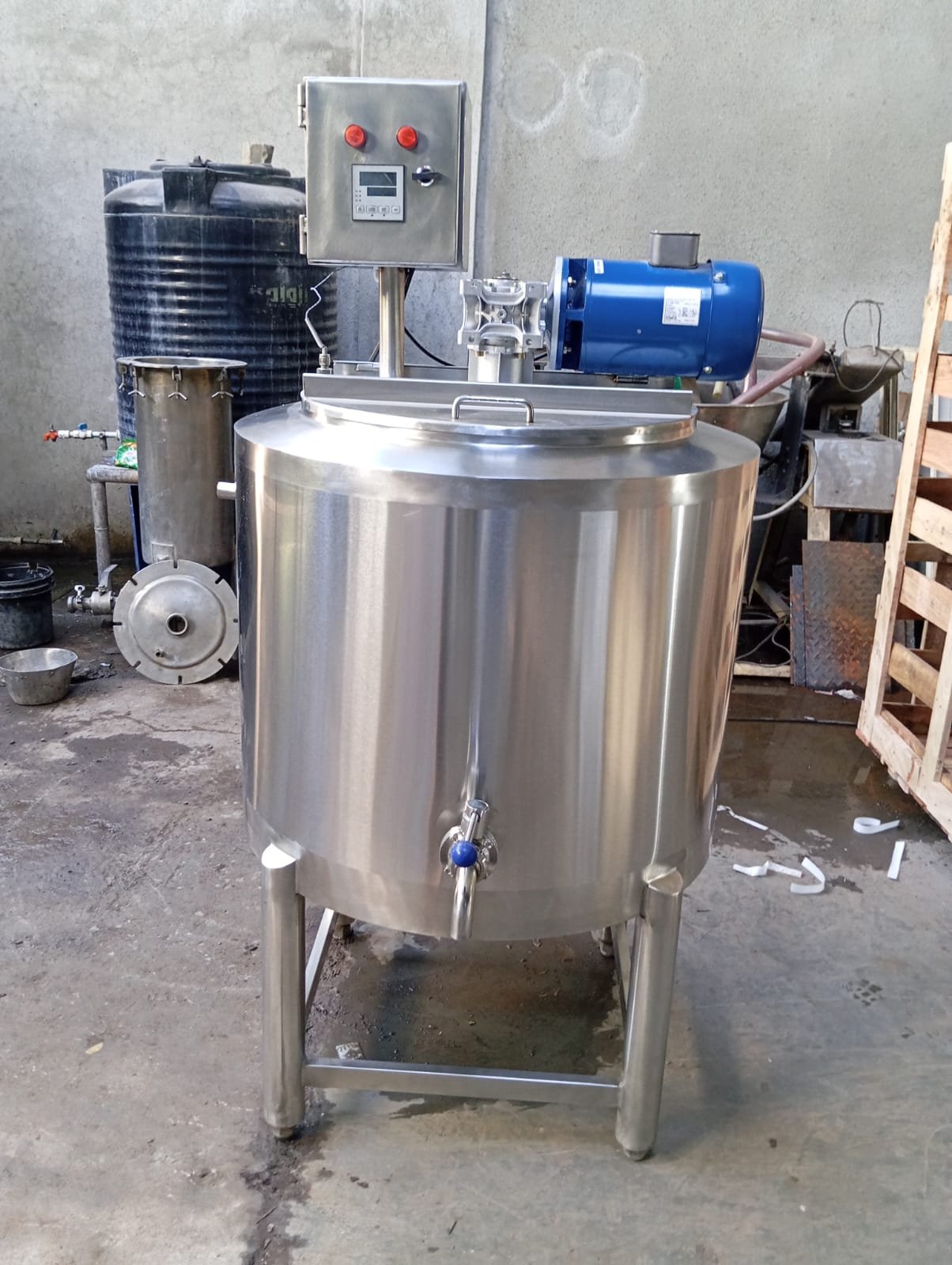 Bulk Milk Chiller