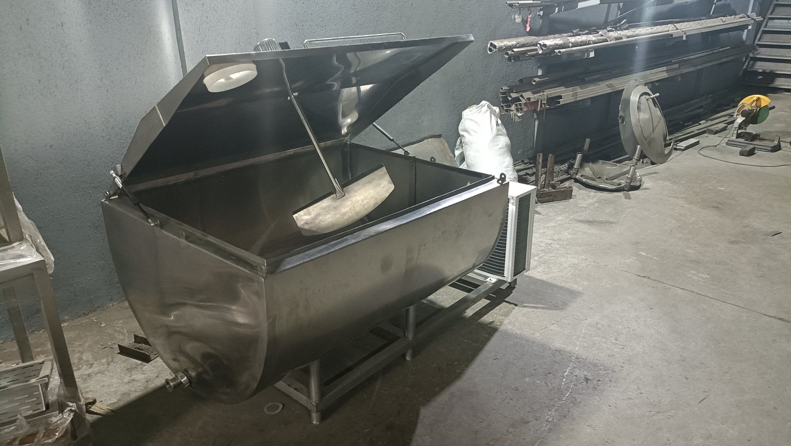 Stirrer Tank